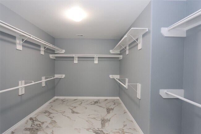 Building Photo - 9218 Mission Arbor Ln