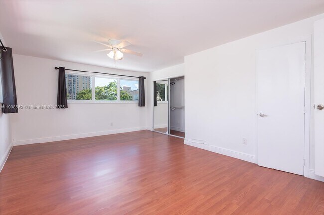 Building Photo - 141 NW 43rd Pl