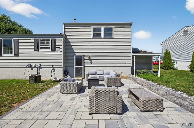 Building Photo - 8003 Bamm Hollow Rd