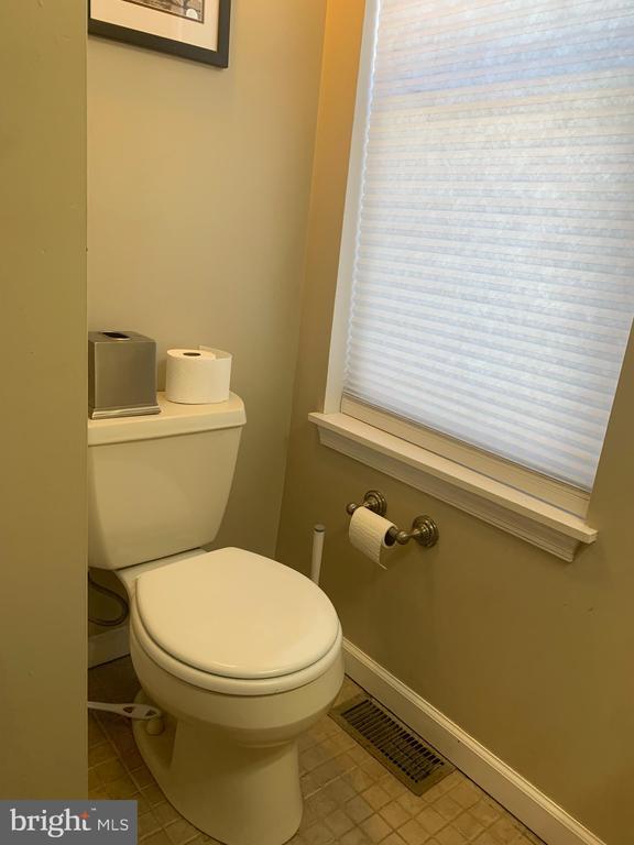 Building Photo - 4573 Mitchell St