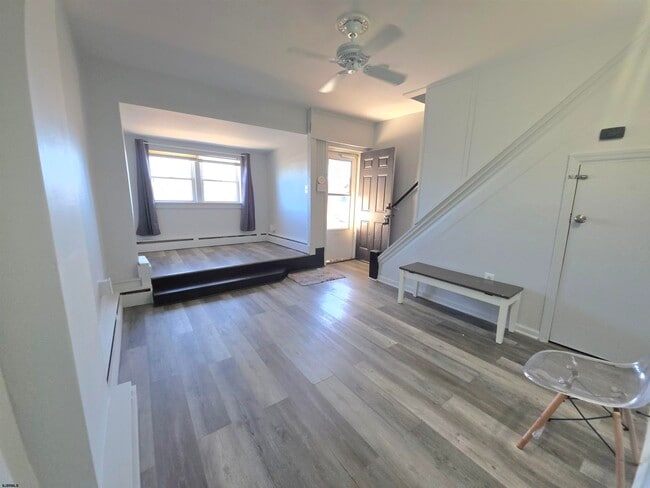 Building Photo - 216 New Jersey Ave