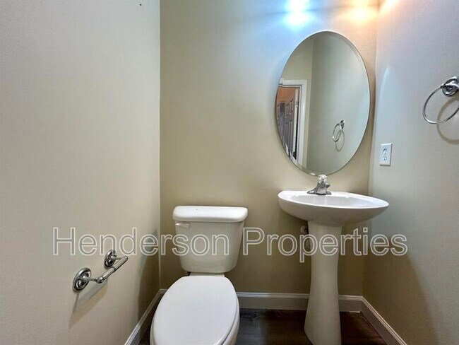 Building Photo - 125 Charterhouse Ln
