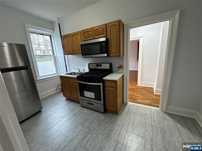 Building Photo - 311 79th St