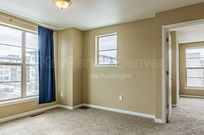 Building Photo - 492 S Saulsbury St