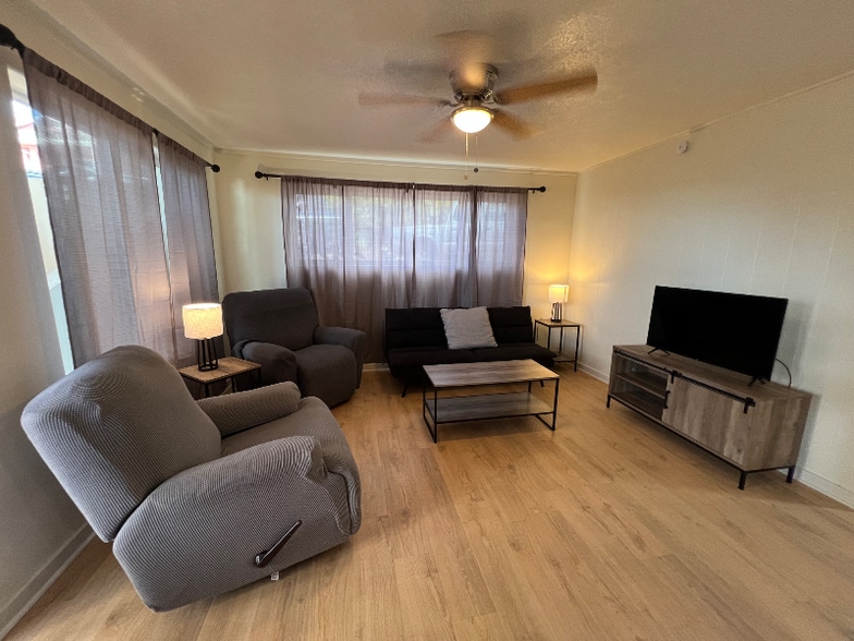 Building Photo - 830 Liloa St