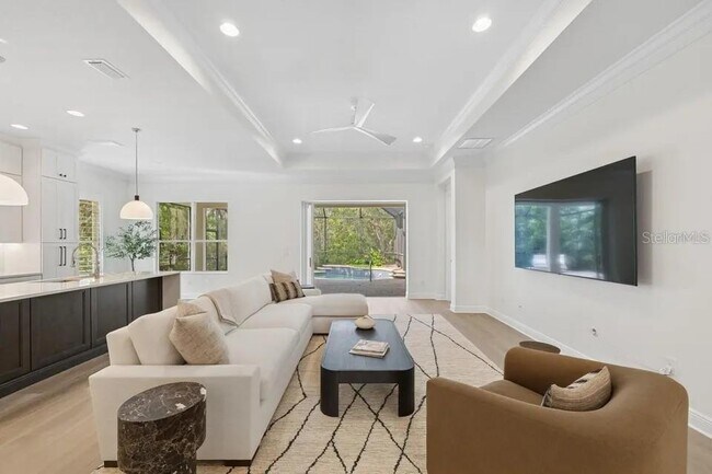 Building Photo - 7346 Edenmore St