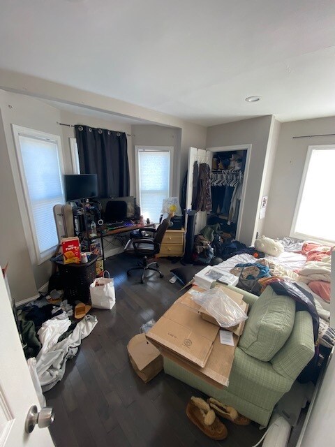 Building Photo - 77 Linden St