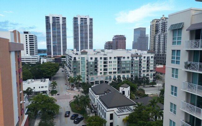 Building Photo - 600 S Dixie Hwy