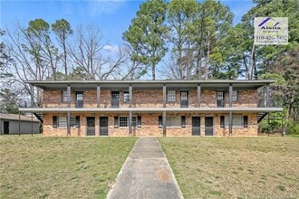 Building Photo - 4122 S Dowfield Dr