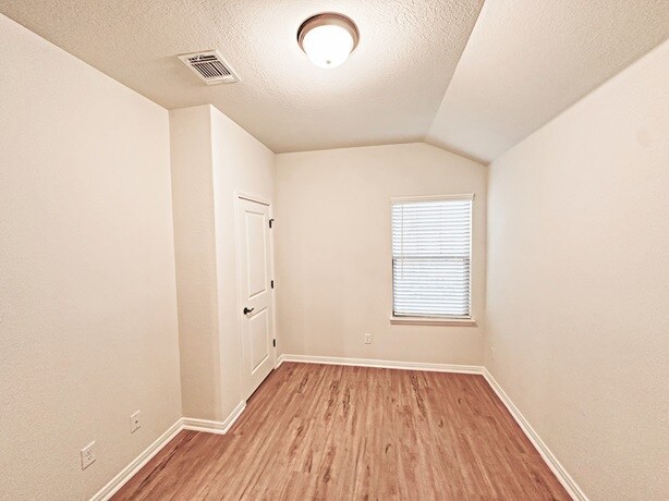 Building Photo - 13823 Enzo Gate