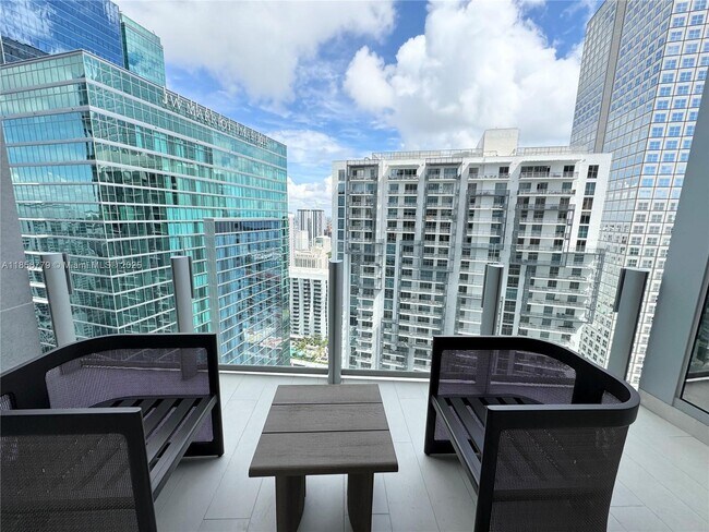 Building Photo - 300 Biscayne Blvd Way