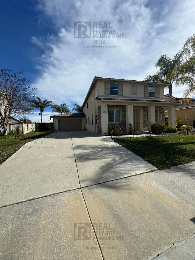 Building Photo - Gorgeous Murrieta Home with Main Floor Bedroom and Bathroom