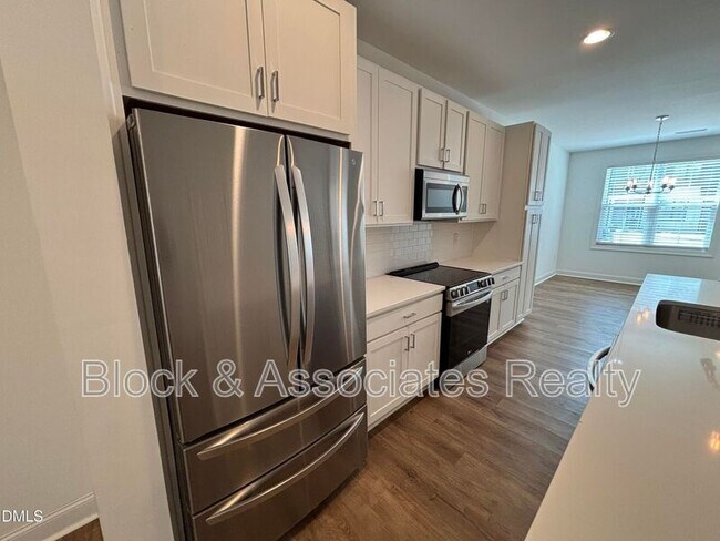 Building Photo - 5710 Parker Pnes Ct