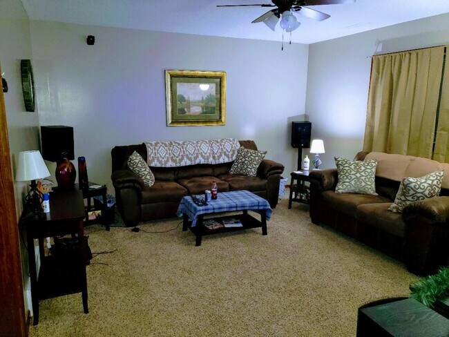 Building Photo - 34th and 11th Ave