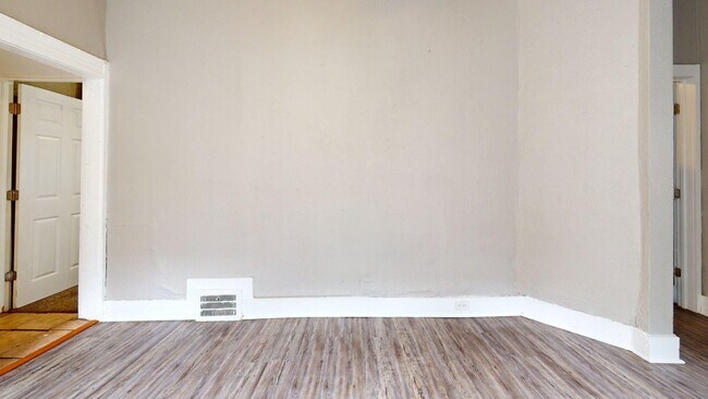 Building Photo - 6011 Pear Ave