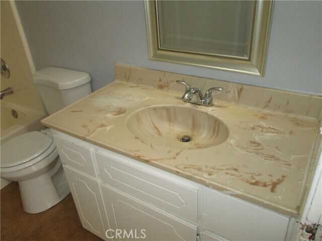 Building Photo - 10674 Kiowa Rd