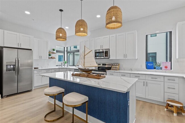 Building Photo - 758 Highland Ave