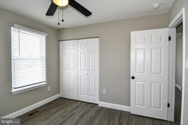 Building Photo - 2101 Norlinda Ave