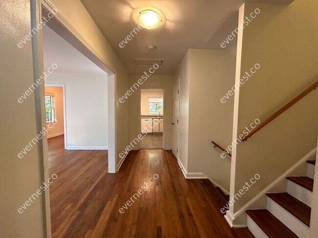 Building Photo - 120 Leathers Cir NW