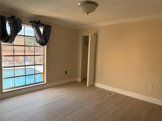 Building Photo - 7170 Fairway Dr