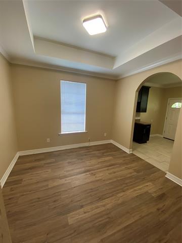 Building Photo - 2511 Fernwood Ave