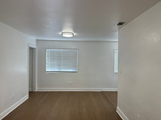 Building Photo - 3717 W 23rd St