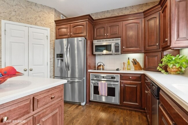 Building Photo - 9669 Cailler Dr