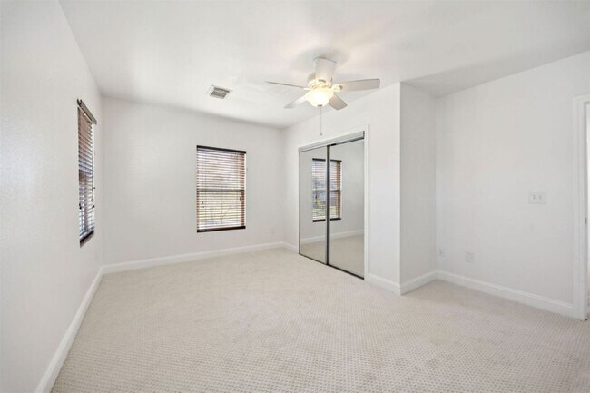 Building Photo - 3415 Southmore Blvd
