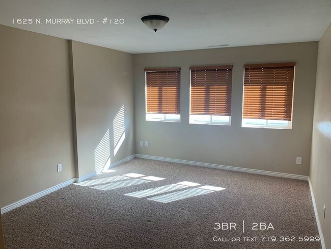 Building Photo - 5 Fountains End unit