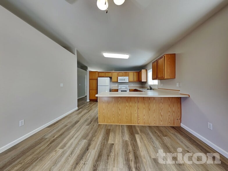 Building Photo - 18296 Lanceleaf Ct