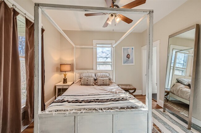 Building Photo - 2151 S Cherokee St