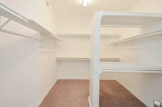 Building Photo - 5315 Fairweather Ct