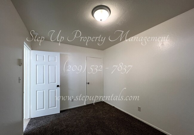 Building Photo - 19199 Beauchamp Dr