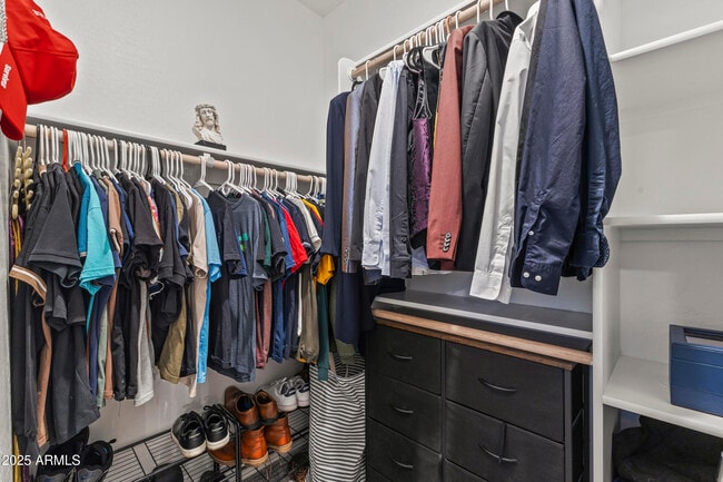 Building Photo - 5419 W Las Palmaritas Dr