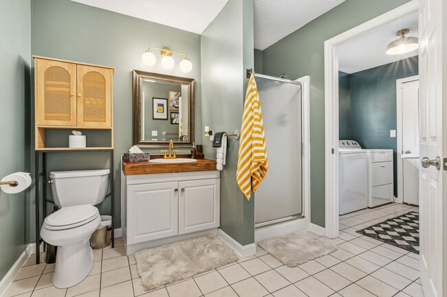 Building Photo - 185 Heights Ave