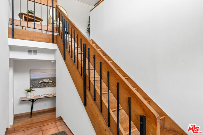 Building Photo - 4450 Alla Rd