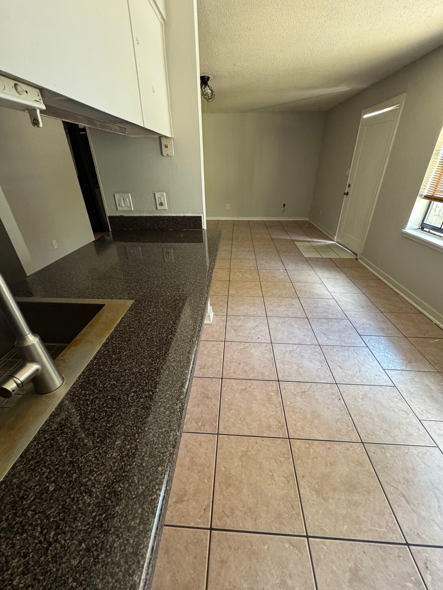 Building Photo - 1863 Nekoma Ct