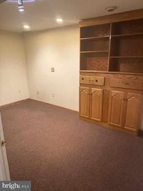 Building Photo - 110 Pin Oak Ct