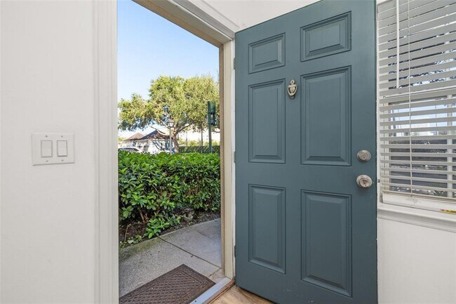 Building Photo - 754 Siena Palm Dr