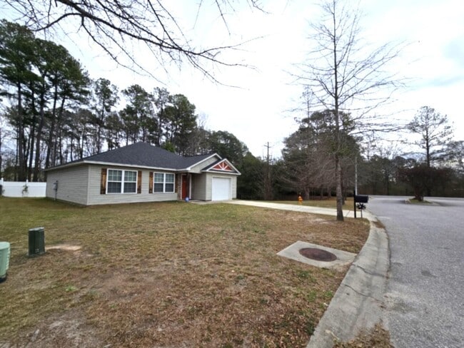 Building Photo - 810 Slidingrock Ln