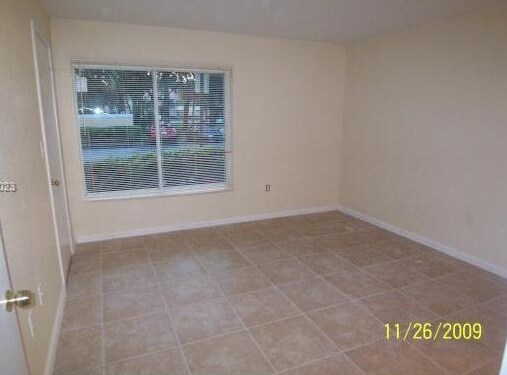 Building Photo - 2400 NW 33rd St