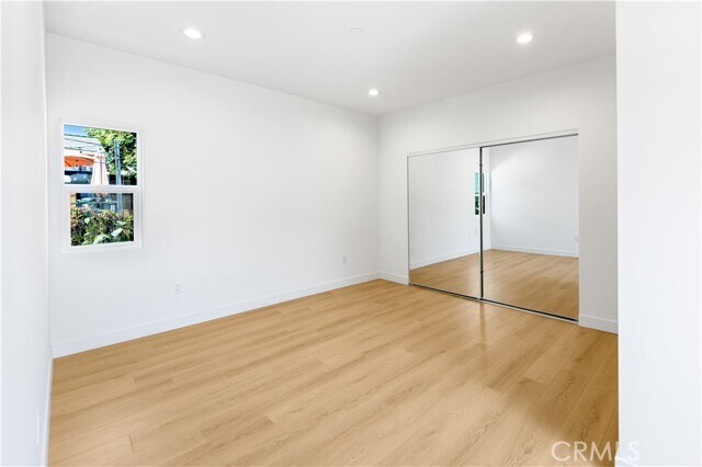 Building Photo - 4038 Somers Ave