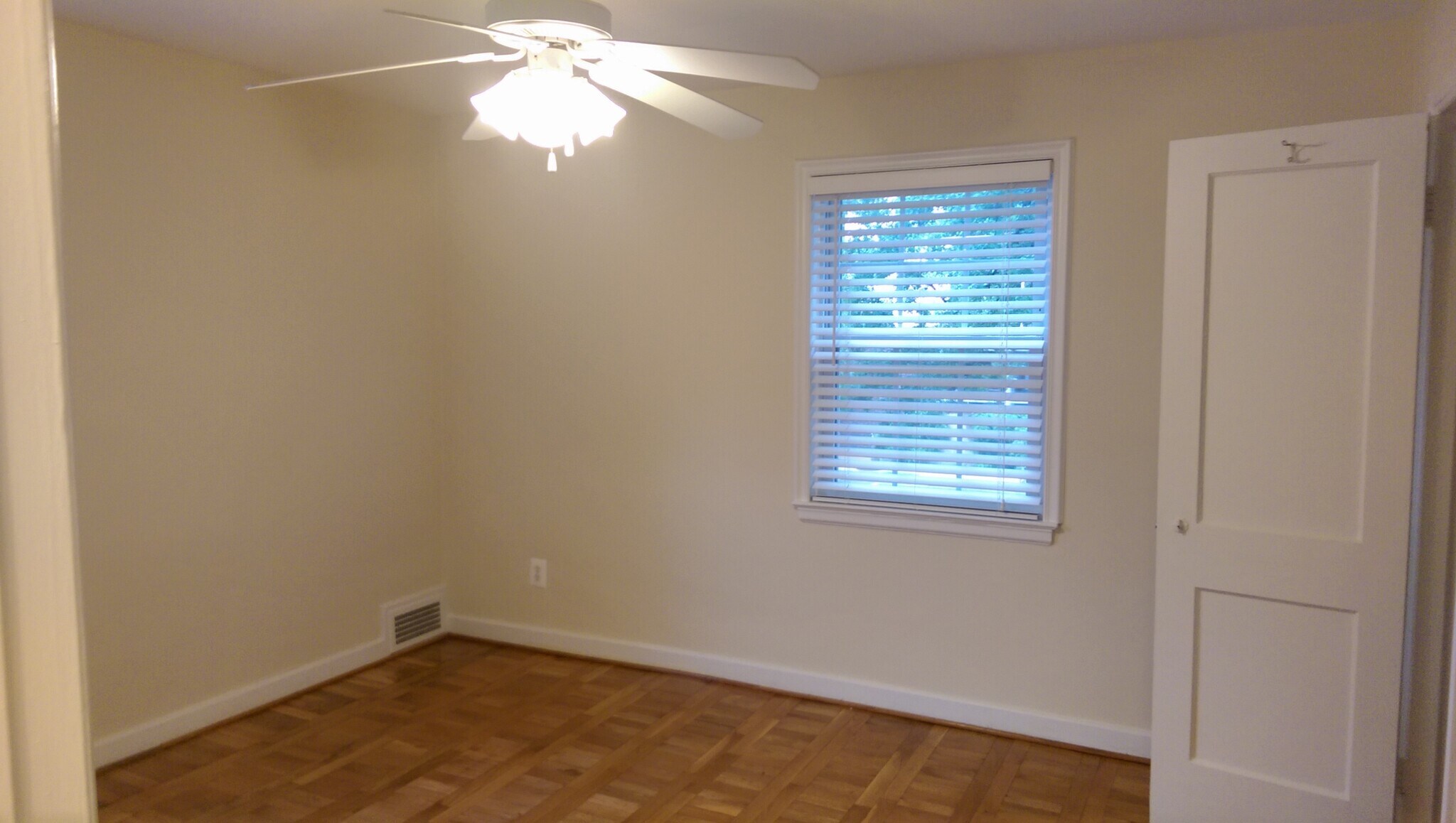 Second Bedroom - 904 S Highland St