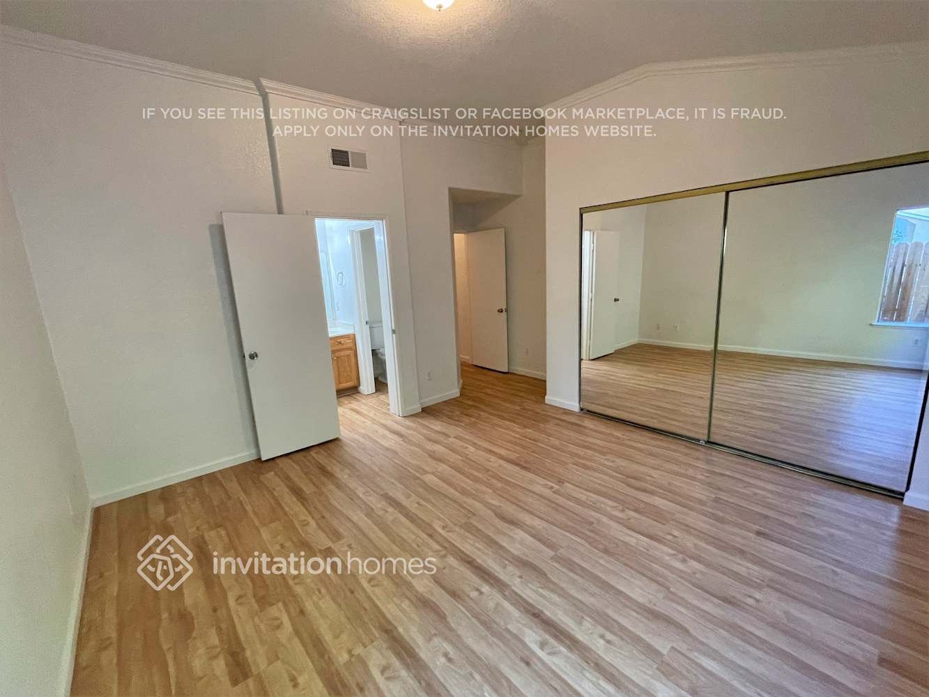 Building Photo - 456 Victory Ave