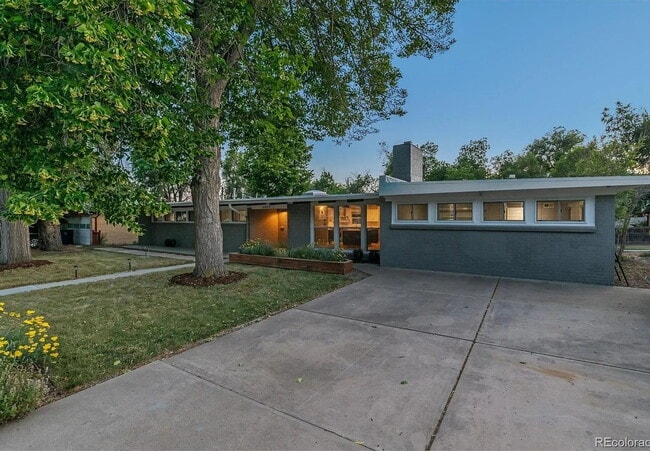 Building Photo - Quiet, Tree-Shaded Mid-Mod Steps to Downtown Littleton. Gorgeous Remodel.