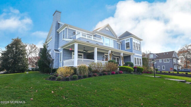 Building Photo - 315 Pitney Ave