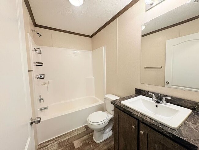 Building Photo - 10694 State Rte 762