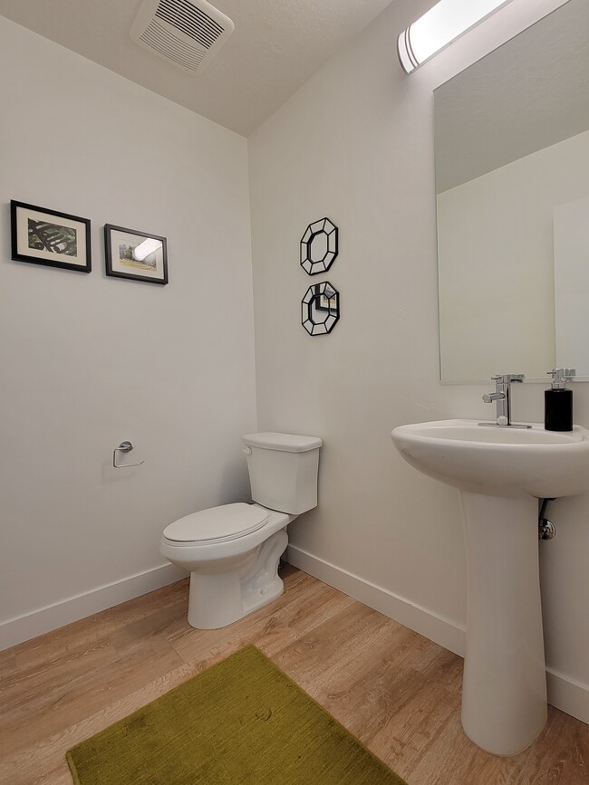 Building Photo - 288 E 510 N