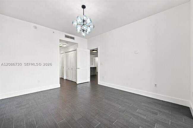 Building Photo - 900 Biscayne Blvd