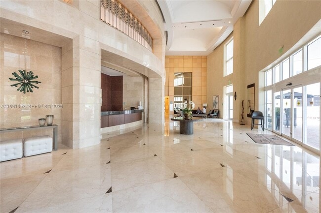 Building Photo - 19400 Turnberry Way